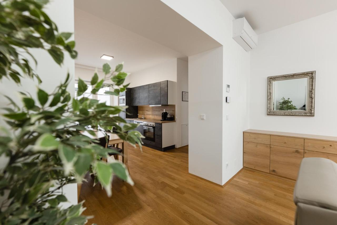 Nadland Apartment Wehlistrasse Vienna Esterno foto