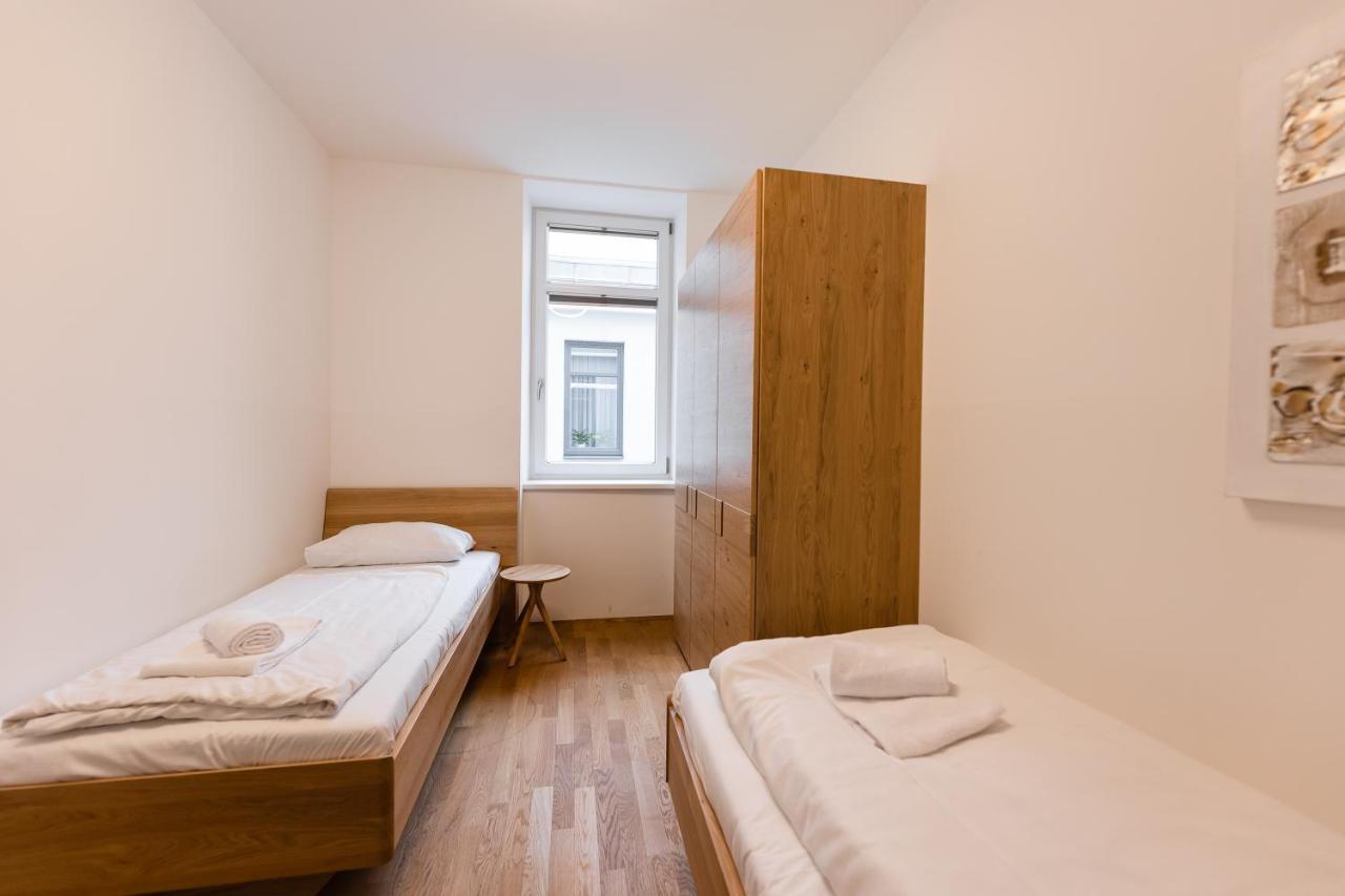 Nadland Apartment Wehlistrasse Vienna Esterno foto